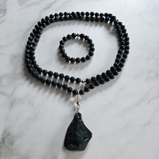 Heliotrop-Mala mit Heliotrop-Anhänger (Freiform) und Armband
