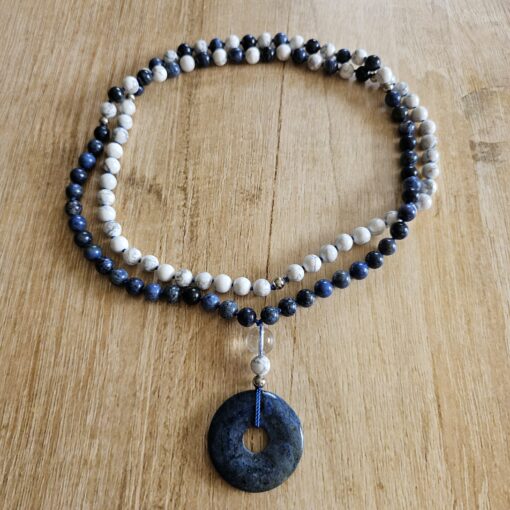 Dumortierit-Magnesit-Mala (1) mit Dumortierit-Donut und Armband – Bild 3