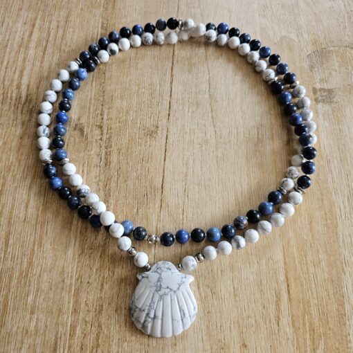 Dumortierit-Magnesit-Mala (2) mit Magnesit-Muschel – Bild 3