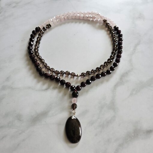 Granat (facettiert) -Rauchquarz (facettiert) -Rosenquarz (facettiert) -Mala (1) mit Granat-Anhänger (Oval) und Armband – Bild 3