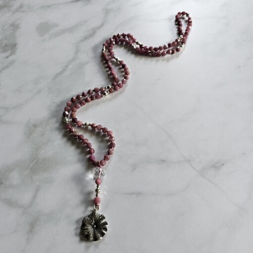 Turmalin (rosa und facettiert) -Mala mit  925 Silberanhänger (Lotusblatt) – Bild 4
