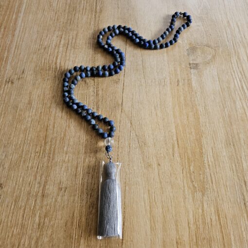 Dumortierit (matt) -Mala (3) mit Baumwollquaste – Bild 4