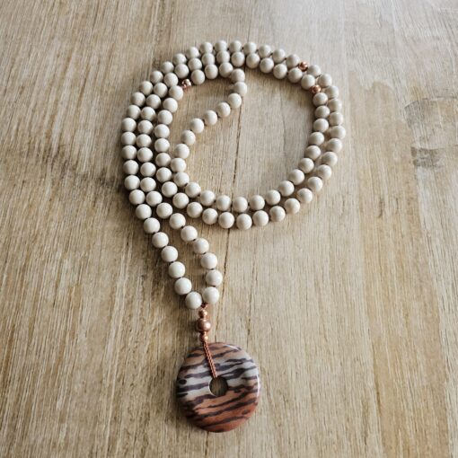 Jaspis („Elfenbein-Jaspis“) -Kupfer-Mala mit Printstone-Donut und Armband – Bild 5