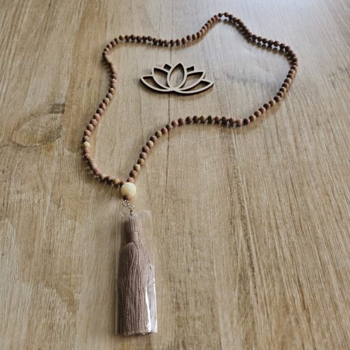 Jaspis (naturfarben und matt) -Mala (1) mit Baumwollquaste – Bild 5