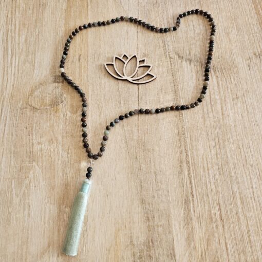 Serpentin (marokkanischer Serpentin) -Mala mit Seidenquaste – Bild 5