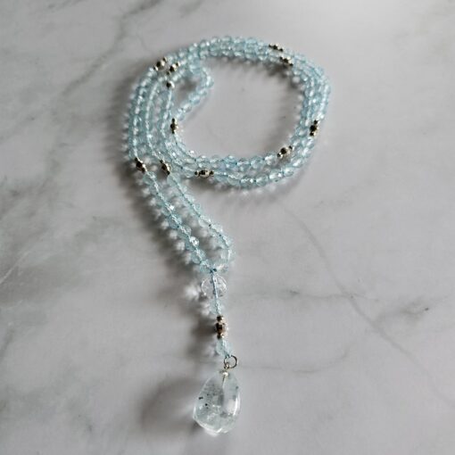 Topas (blau und facettiert) -Mala mit blauem Topas-Anhänger (Freiform) und Armband – Bild 5