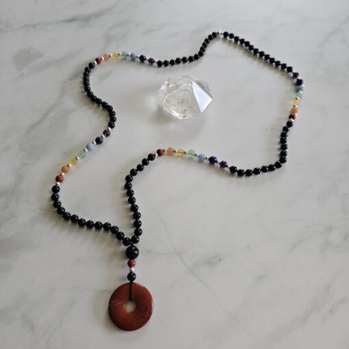Turmalin (schwarz) -Chakra-Mala (1) mit rotem Jaspis-Donut – Bild 5