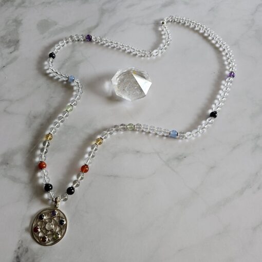 Bergkristall-Chakra-Mala (2) mit rundem Chakra-Anhänger (Blume des  Lebens) – Bild 5