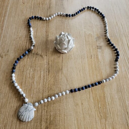 Dumortierit-Magnesit-Mala (2) mit Magnesit-Muschel – Bild 5