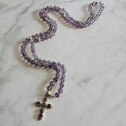 Amethyst (hell und facettiert) -Mala mit Kreuzanhänger aus 925 Silber und Amethyst sowie Armband – Bild 6