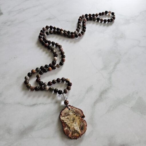 Versteinerte Holz-Mala (3) mit größerem, versteinertem Holz-Anhänger (Freiform) und Armband – Bild 6