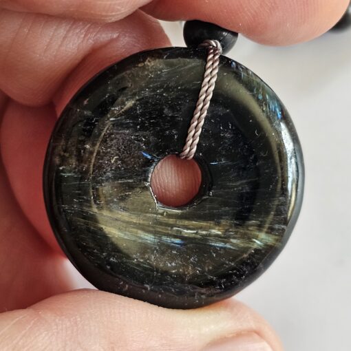 Anthophyllit-Mala mit einem Anthophyllit-Donut – Bild 6