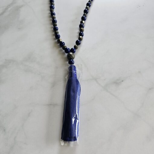 Lapislazuli-Pyrit (facettiert) -Mala mit Seidenquaste – Bild 6