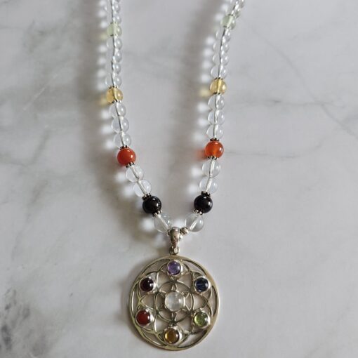 Bergkristall-Chakra-Mala (2) mit rundem Chakra-Anhänger (Blume des  Lebens) – Bild 6