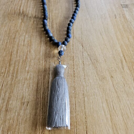 Dumortierit (matt) -Mala (3) mit Baumwollquaste – Bild 6