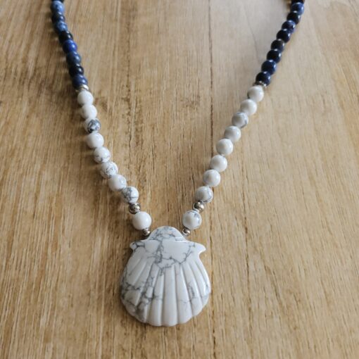 Dumortierit-Magnesit-Mala (2) mit Magnesit-Muschel – Bild 6