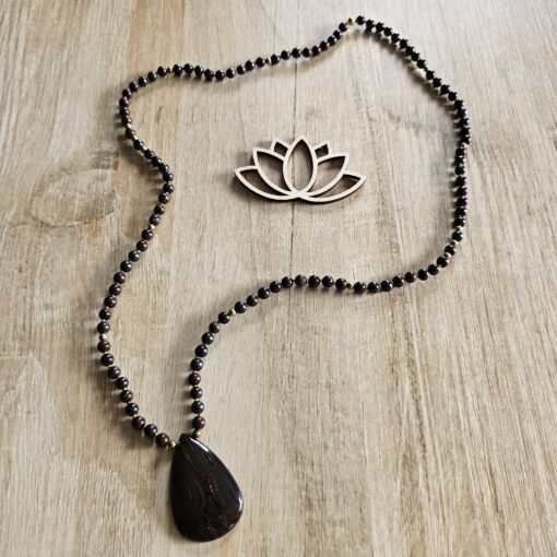 Tigereisen-Messing-Mala (2) mit Tigereisen-Anhänger (Tropfen) und Armband – Bild 7