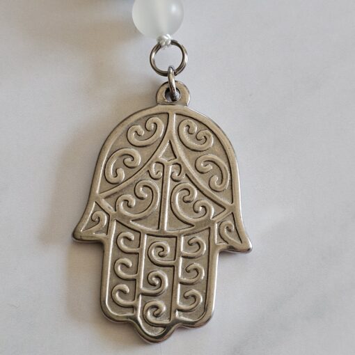 Achat (weiß und matt) -Granat (dunkel) -Mala mit Edelstahlanhänger (Hamsa-Hand) – Bild 7